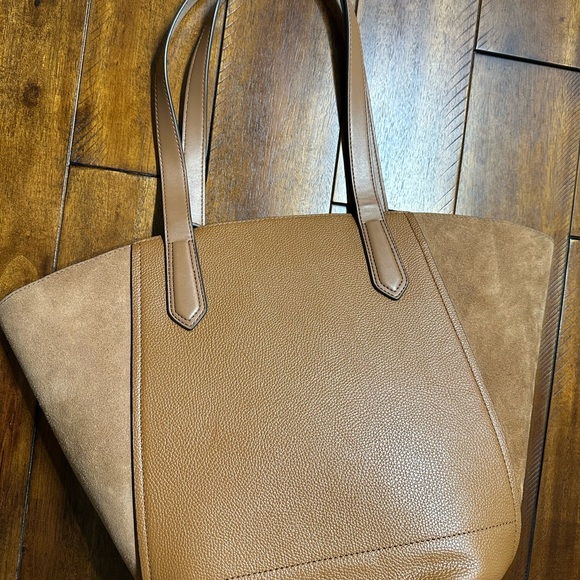 Michael Kors Tan Leather Tote - Picture 2 of 4
